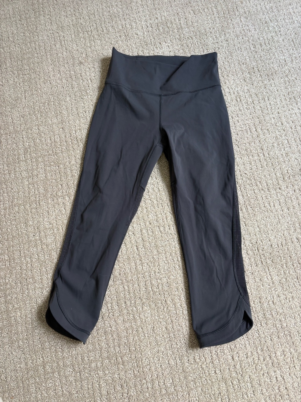 Lululemon Grey Capri - 6